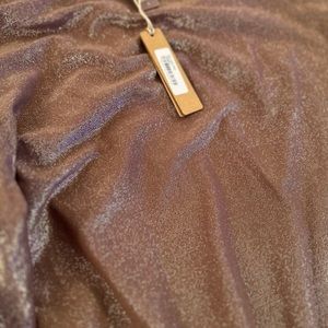 Brand new skims long sleeve body suit in Umber (Large)